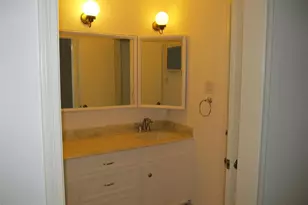 16211 Brookvilla Dr, Houston, TX 77059 - Photo 7
