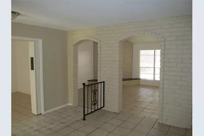 16211 Brookvilla Drive, Houston, TX 77059 - Photo 5