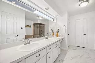 110 Shadow Wood Dr, Sugar Land, TX 77498 - Photo 17
