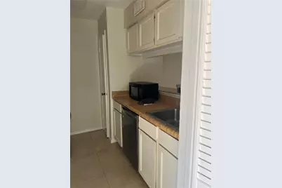 6111 Beverly Hill Street #78, Houston, TX 77057 - Photo 5