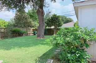 8902 Sharpview Dr, Houston, TX 77036 - Photo 13