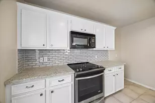 2635 Woodridge Cove Dr, Houston, TX 77087 - Photo 7