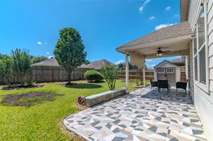 8619 Debbie Terrace Dr, Cypress, TX 77433 - Photo 43