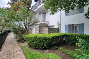2601 Bellefontaine St, Houston, TX 77025 - Photo 35