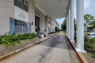 2601 Bellefontaine St, Houston, TX 77025 - Photo 3