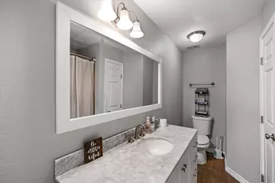 5213 Winding Brook Drive, Dickinson, TX 77539 - Photo 15