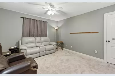 201 W Chatham Street, Bellville, TX 77418 - Photo 21