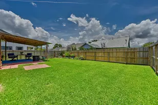 201 W Chatham St, Bellville, TX 77418 - Photo 29