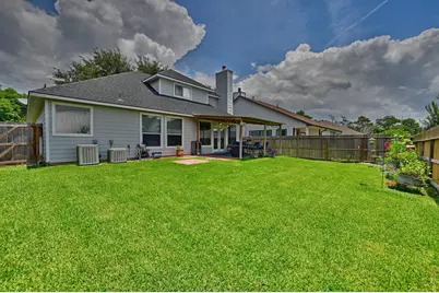 201 W Chatham Street, Bellville, TX 77418 - Photo 31