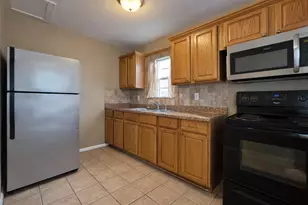 422 W Burleson St, Wharton, TX 77488 - Photo 11