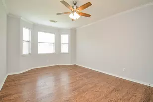 3911 Fallsbrook Ct, Sugar Land, TX 77479 - Photo 11