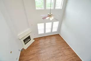 3911 Fallsbrook Ct, Sugar Land, TX 77479 - Photo 19