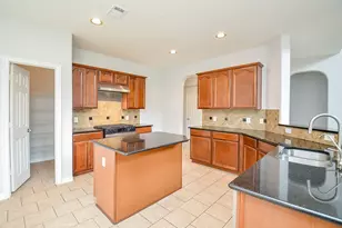 3911 Fallsbrook Ct, Sugar Land, TX 77479 - Photo 17