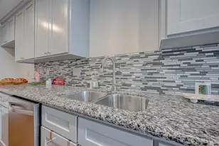 2022 Highland Hills Dr, Sugar Land, TX 77478 - Photo 3