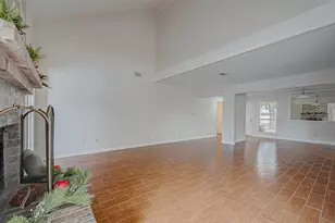 2022 Highland Hills Dr, Sugar Land, TX 77478 - Photo 13