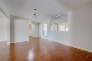 2022 Highland Hills Dr, Sugar Land, TX 77478 - Photo 9