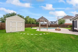 605 Pelican Harbour Dr, Texas City, TX 77590 - Photo 41