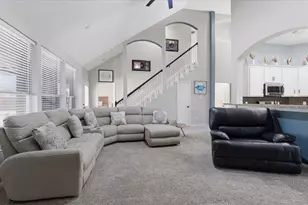 605 Pelican Harbour Dr, Texas City, TX 77590 - Photo 9