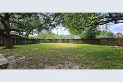 2918 Cherry Springs Drive, Missouri City, TX 77459 - Photo 3