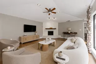 12210 Ravenmoor Dr, Houston, TX 77077 - Photo 13