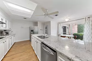 12210 Ravenmoor Dr, Houston, TX 77077 - Photo 17