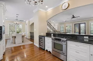 2502 Lawrence St, Houston, TX 77008 - Photo 13