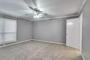 5005 Georgi Ln, Houston, TX 77092 - Photo 17