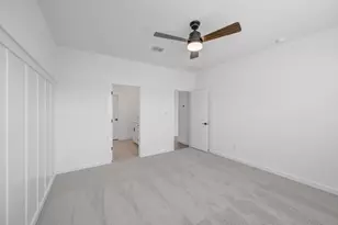 7722 Jade Crst Dr, Angleton, TX 77515 - Photo 11
