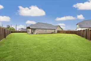 505 Zinfandel Ct, Alvin, TX 77511 - Photo 19