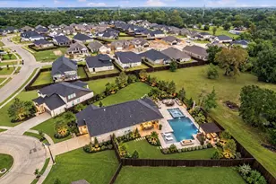 505 Zinfandel Ct, Alvin, TX 77511 - Photo 1