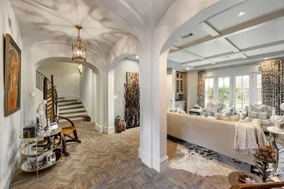 1239 Rue De La Paix Way #B2, Houston, TX 77056 - Photo 5