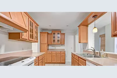6315 Crab Orchard Road #9, Houston, TX 77057 - Photo 3
