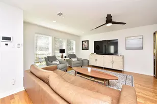 2007 Bailey St, Houston, TX 77006 - Photo 7