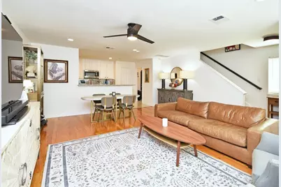 2007 Bailey Street, Houston, TX 77006 - Photo 9