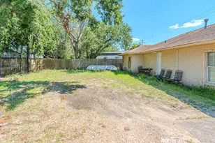 2125 Strawberry Rd, Pasadena, TX 77502 - Photo 13