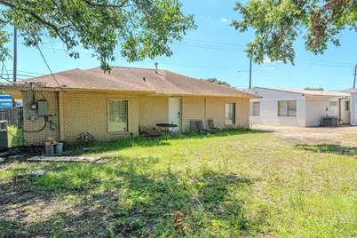 2125 Strawberry Road, Pasadena, TX 77502 - Photo 15