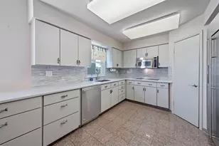 1334 Outrigger, Tiki Island, TX 77554 - Photo 15