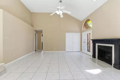 9306 Corner Oaks Lane, Houston, TX 77036 - Photo 25