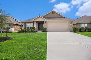 4401 E Bayou Maison Cir, Dickinson, TX 77539 - Photo 1