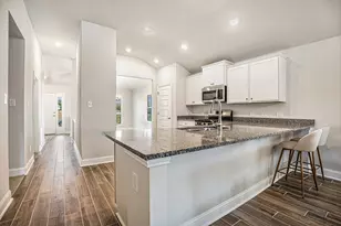 4401 E Bayou Maison Cir, Dickinson, TX 77539 - Photo 7