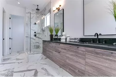 317 E 2nd Street, Houston, TX 77007 - Photo 13