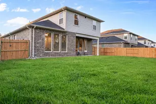 401 Magnolia St, Richwood, TX 77566 - Photo 3