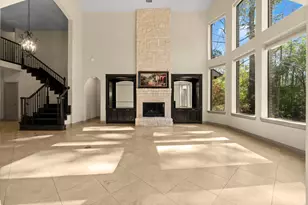 10326 Hunter Creek Ln, Conroe, TX 77304 - Photo 7