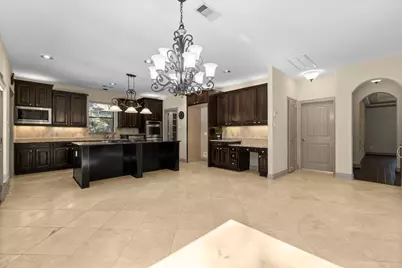 10326 Hunter Creek Lane, Conroe, TX 77304 - Photo 11