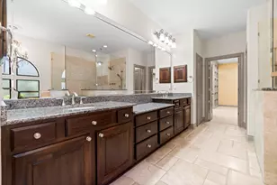 10326 Hunter Creek Ln, Conroe, TX 77304 - Photo 21