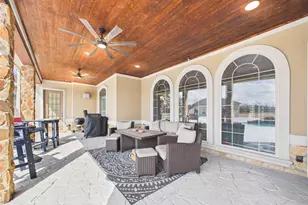 1195 County Rd 150, Alvin, TX 77511 - Photo 27