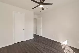 10918 Gulf Bridge Ct, Houston, TX 77075 - Photo 21