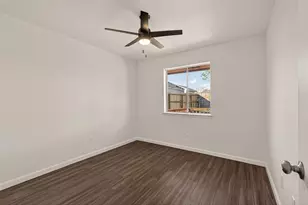 10918 Gulf Bridge Ct, Houston, TX 77075 - Photo 15