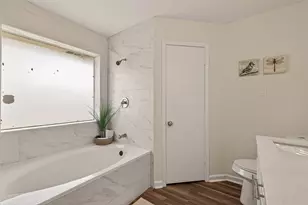 10918 Gulf Bridge Ct, Houston, TX 77075 - Photo 27