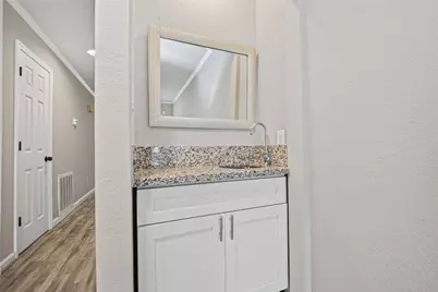 8355 Nairn St, Houston, TX 77074 - Photo 15